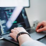 zan-0WzeC6JtbHU-unsplash outsourcing sviluppatori